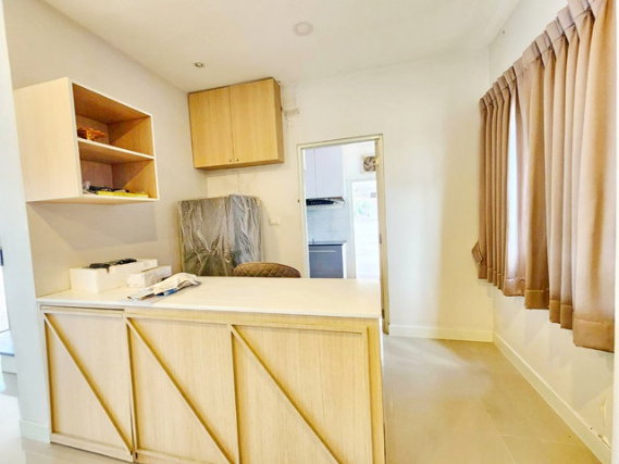 รูป ลดราคา60% ถูกที่สุดในไทย วงแหวน จตุโชติ แฟชั่นไอส์แลนด์ 4.8กม. ตลาดวงศกร 3.5 กม. คฤหาสน์ ให้เช่า 2 ชั้น 60ตรว 250ตรม. 4นอน 5น้ำ คลองสามวา - รูปที่ 4/8