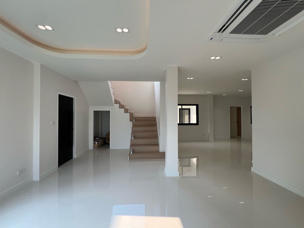 รูป R061 🏡✨ Sale! บ้านเดี่ยวรีโนเวทใหม่ หมู่บ้าน เพอร์เฟค เพลส รัตนาธิเบศร์ ย่านนนทบุรี ใกล้ รถไฟฟ้า เพียง 10.5 M เท่านั้น - รูปที่ 7/21