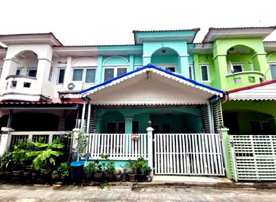 ทาวน์โฮม แม็คโคร บางบัวทอง : BP00296 ขายทาวน์เฮาส์ หมู่บ้าน ศิริวรรณ-ชวนชม ถนน เลียบคลองเจ๊ก แยกจากถนนบางกรวย-ไทรน้อย ตำบล บางบัวทอง อำเภอ บางบัวทอง จังหวัด นนทบุรี