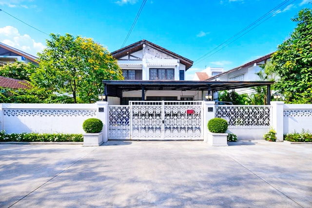 รูป บ้านเดี่ยว 90 ตร.ว.5-6นอน 2น้ำ ใกล้ BTSเสนานิคม และ รร.สตรีวิทยา2 1กม.300ตร.ม. จอดรถ5คัน ทำเลเสนานิคม ลาดพร้าว - รูปที่ 2/8