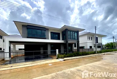 Houses for sale วิทยาลัยสารพัดช่างธนบุรี : Smart 4-Bed Koh Kaew House in Lakefront Park Community 5626428