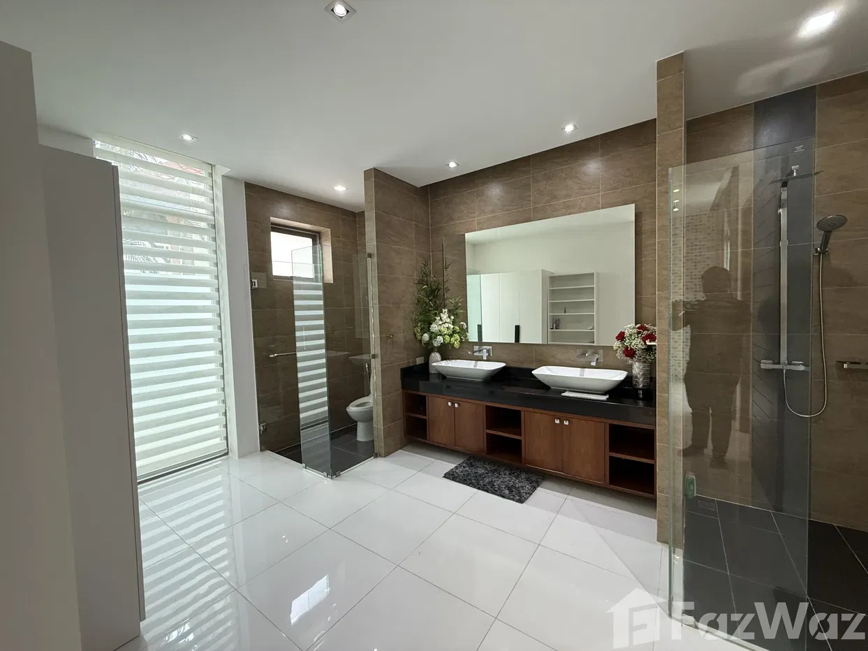 picture Modern Fully Renovated Villa with Private Pool & Rooftop in 6075452 - 14/42