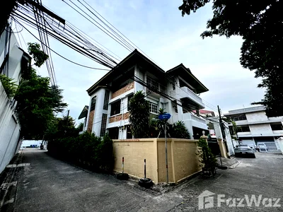 Houses for rent Tesco Lotus Extra Rama 4 : 4 Bedroom House for rent in Chong Nonsi, Bangkok  1991311