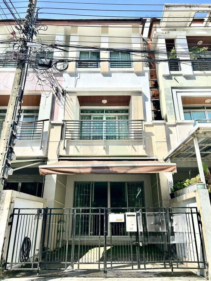 รูป 📌 ให้เช่าทาวน์เฮาส์ 3 ชั้น บ้านกลางเมือง เดอะ ปารีส พระราม 9-รามคำแหง 3 ห้องนอน 3 ห้องน้ำ - รูปที่ 1/8