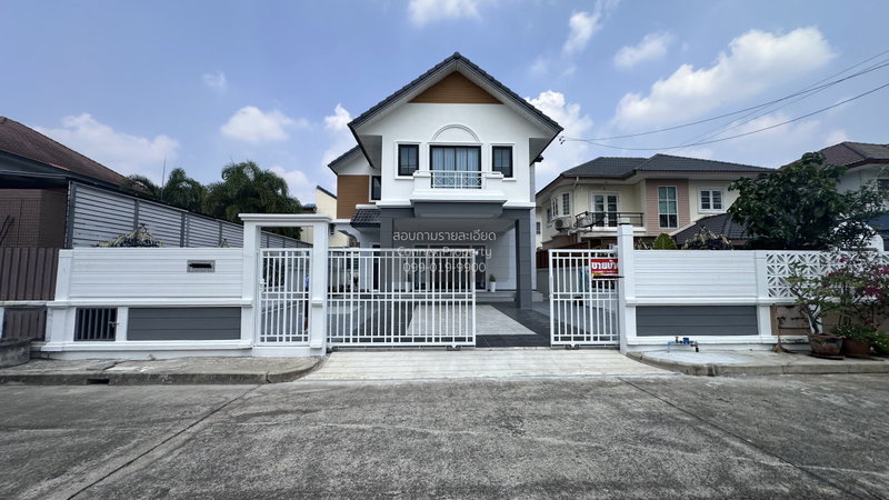 Houses for sale : For Sale House , Baan Sathaporn Rangsit , wide frontage , newly renovated , Bueng Yitho , Thanyaburi , Pathum Thani , CX-147571 ✅ Live chat with us ADD LINE @connexproperty ✅