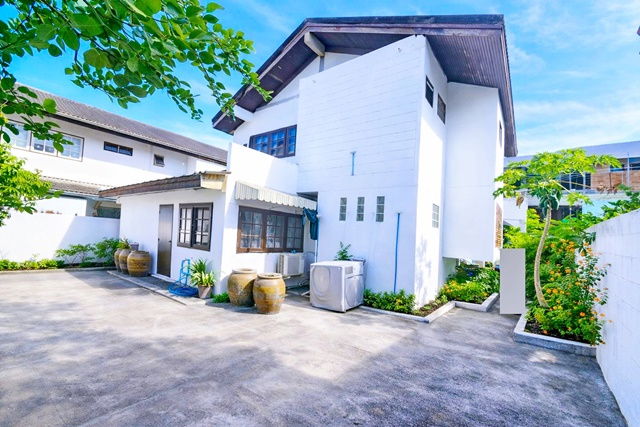 รูป บ้านเดี่ยว 90 ตร.ว.5-6นอน 2น้ำ ใกล้ BTSเสนานิคม และ รร.สตรีวิทยา2 1กม.300ตร.ม. จอดรถ5คัน ทำเลเสนานิคม ลาดพร้าว - รูปที่ 1/8