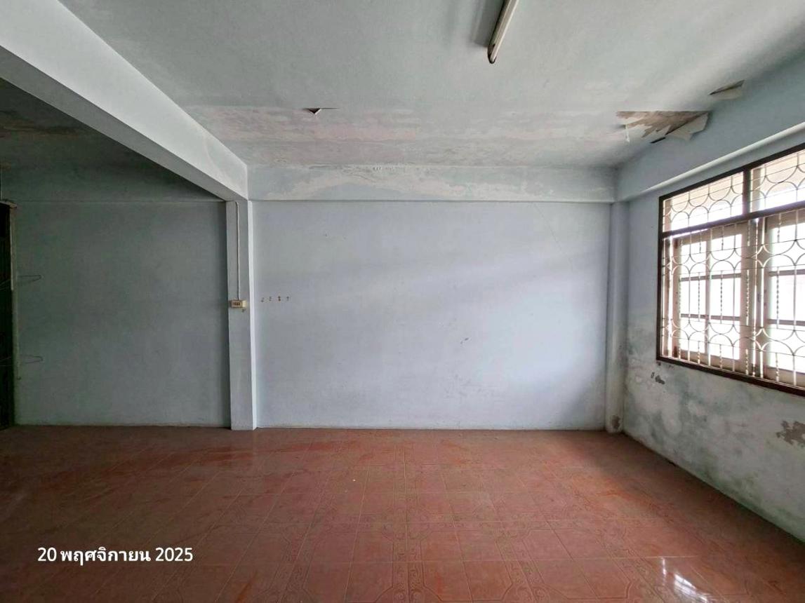 picture SHOP HOUSE 29.2 Sq.w. Cha-Am Petchburi for 3.1M - 32/44