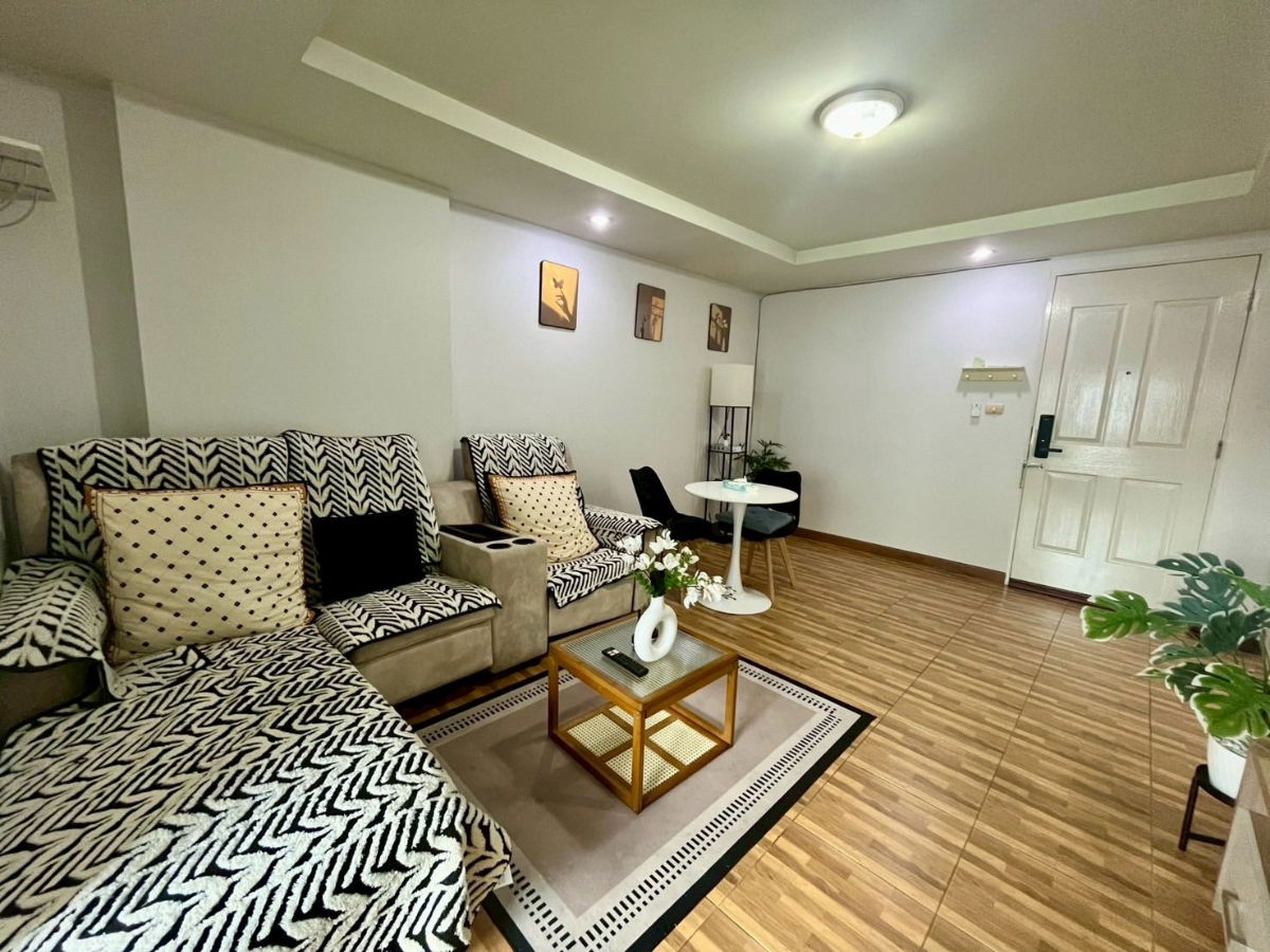 รูป #SC11969​​​  📌 ให้เช่า | 🟦🟨แฮปปี้ คอนโด รัชดา 18​🟥🟩💬 𝑪𝒐𝒏𝒕𝒂𝒄𝒕 𝑳𝑰𝑵𝑬: @𝒔𝒆𝒄𝒓𝒆𝒕𝒑𝒓𝒐𝒑𝒆𝒓𝒕𝒚 🔥✨ - รูปที่ 8/10