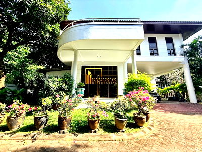 เช่าบ้านเดี่ยว ท่าเรือชาญอิสระ : Spacious 4 Bedroom House For Rent in Thonglor Area - BR28328SH