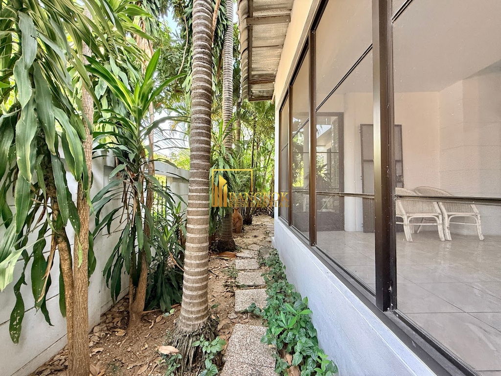 รูป Spacious 4 Bedroom House For Rent in Thonglor Area - BR28328SH - รูปที่ 37/39