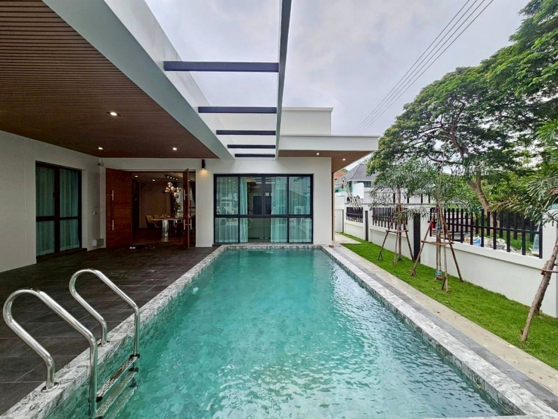 รูป KT0240📲LineID @556ryccg🏖️Pool Villa สร้างใหม่ ใกล้ชายหาดจอมเทียน 93.5ตรว 4ห้องนอน🏊พร้อมสระว่ายน้ำ🌷สวน🪑เฟอร์นิเจอร์ - รูปที่ 1/18