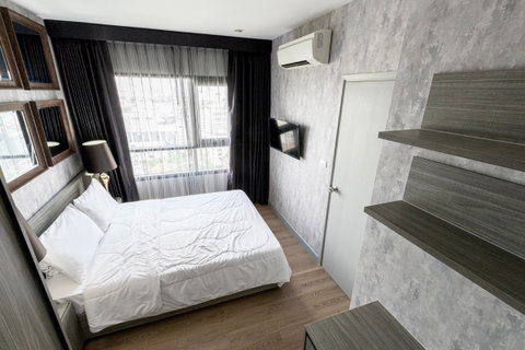 P-359437 Stunning City View! Chapter One Midtown 24 near MRT Ladt Phrao, 1 Bed, Great Price! | Line Id @easythaihome | +66(0)85-592-2897