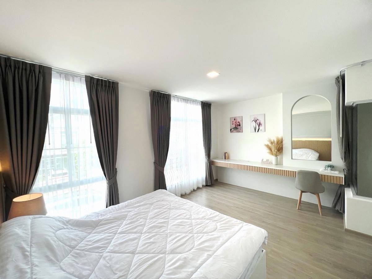 รูป 🏡 ให้เช่า พรีเมียมทาวน์โฮมหรู 2 ชั้น โครงการ Indy 2 บางนา–รามคำแหง 2 📍 ทำเลดี ใกล้ Mega บางนาและสนามบินสุวรรณภูมิ - รูปที่ 4/15