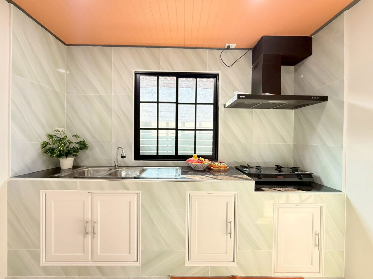 รูป บ้านสวย ทำเลดี ราคาคุ้มค่า ซื้อวันนี้ เข้าอยู่พรุ่งนี้ได้เลย  ขายบ้านเดี่ยวชั้นเดียว หมู่บ้านมีนบุรีการ์เด้นโฮม ซอยราษฎร์อุทิศ48 เขตมีนบุรี - รูปที่ 12/21