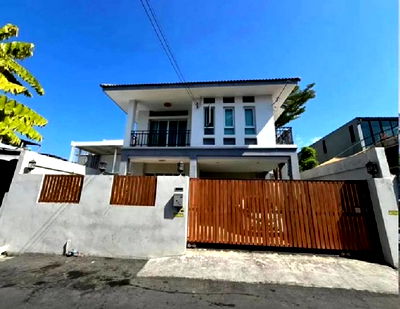 เช่าบ้านเดี่ยว เขตจตุจักร : ให้เช่า บ้านเดี่ยว 2 ชั้น  ทำเล ซอยลาดพร้าว 41 / ใกล้ รถไฟฟ้า สถานี ภาวนา / แอร์ 4 เครื่อง / เฟอร์นิเจอร์บางส่วน / อยู่อาศัย หรือ Home Office