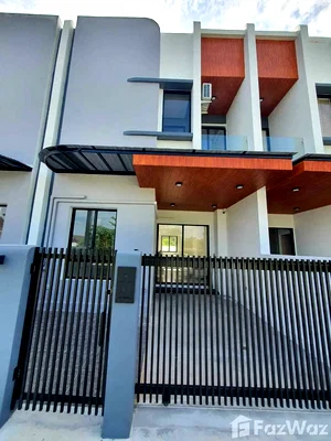 ทาวน์โฮมให้เช่า : ทาวน์เฮ้าส์ให้เช่า 3 ห้องนอน ในโครงการ ดิ อมาดา 1871586