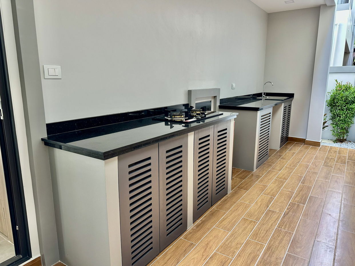 รูป 4 Bedroom Private Pool Villa for Sale Pattaya - รูปที่ 12/13