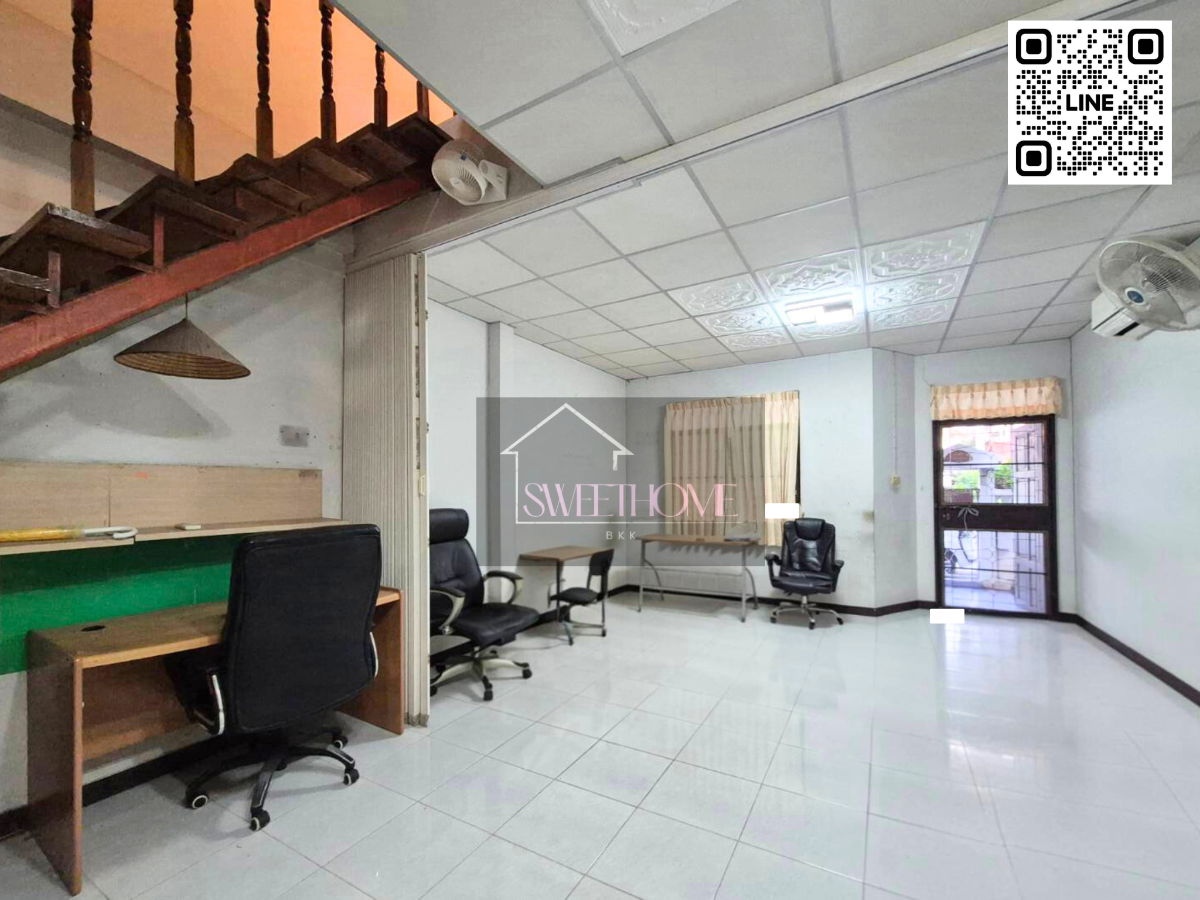 รูป หาบ้านราชพฤกษ์งบไม่ถึง 3 ล. ได้พื้นที่เยอะ ต้องหลังนี้เท่านั้น!! ทาวน์โฮมทำเลราชพฤกษ์ มบ.อิ่มอัมพรราชพฤกษ์ - รูปที่ 2/16