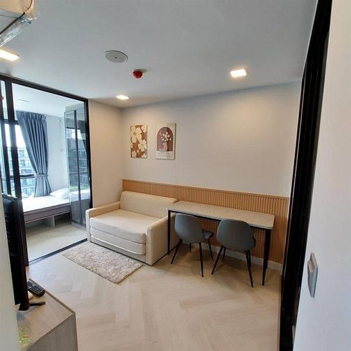 คอนโด Kave Ava แบบ 2 ห้องนอน 35 ตรม. ตึก D ชั้น 8 วิวสระว่ายน้ำ มีเครื่องซักผ้า ของครบ 15,500 บาท