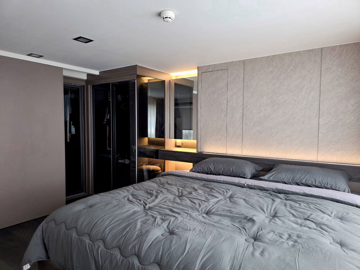 รูป +++เช่าด่วน+++ Conner Ratchathewi** Duplex 1 ห้องนอน ขนาด 51 ตรม. แต่งครบพร้อมเข้าอยู่!!! - รูปที่ 11/14