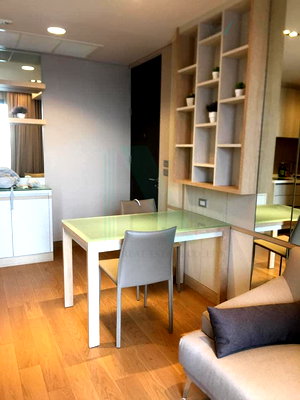 คอนโดให้เช่า : 📌 ให้เช่าคอนโด เดอะ ลุมพินี 24 อาคาร 1 ชั้น 20 1 ห้องนอน ขนาด 31.00 ตรม ใกล้ รพ.เทพธารินทร์