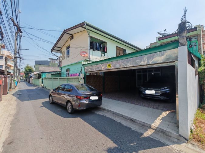 ใกล้ถนนใหญ่ เซ็นทรัล โลตัส MRT บางยี่ขัน ขายบ้าน 2 ชั้น ซอยจรัญสนิทวงศ์ 57 มีประตูรั้วรีโมท