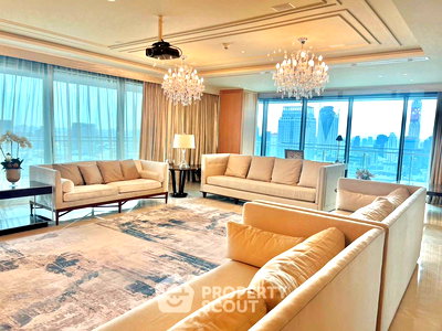 Condos for sale BTS Chit Lom : 3-BR Condo at The Residences At The St Regis Bangkok near BTS Ratchadamri (ID 803453)
