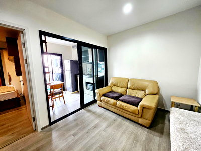 Condos for rent : High Floor & Stunning Views @ The Base Phetkasem – Just 120m to MRT!