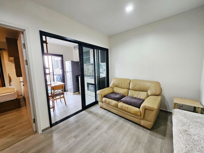 High Floor & Stunning Views @ The Base Phetkasem – Just 120m to MRT!