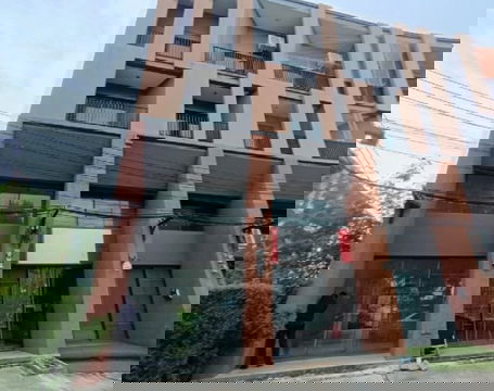 ให้เช่า อาคารพาณิชย์ / Home Office 3.5 ชั้น โครงการสิริ อเวนิว เพชรเกษม 81 / ห้องมุม / แอร์ 7 เครื่อง / เหมาะเป็นสำนักงาน จดบริษัทได้