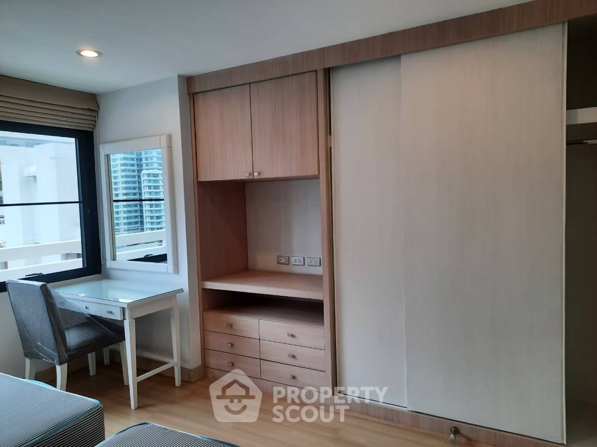 picture 2-BR Condo at Prasarnmit Place near MRT Sukhumvit (ID 924789) - 11/11