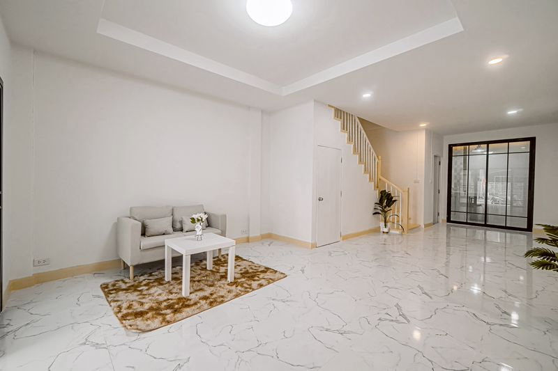 รูป ✨ขายทาวน์โฮมปิยวรารมย์✨ บ้านมี เทอเรสทั้งด้านหน้าและด้านหลัง โปร่ง อยู่สบาย - รูปที่ 3/15