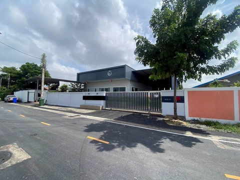 ขายโกดังพร้อมสำนักงาน บนที่ดิน 1 ไร่ ผังสีเหลือง ถนนแพรกษา ซ.5 สภาพดีพร้อมใช้งาน