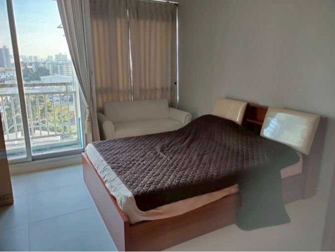 Sukhumvit Plus (สุขุมวิท พลัส) (Studio 30sqm)