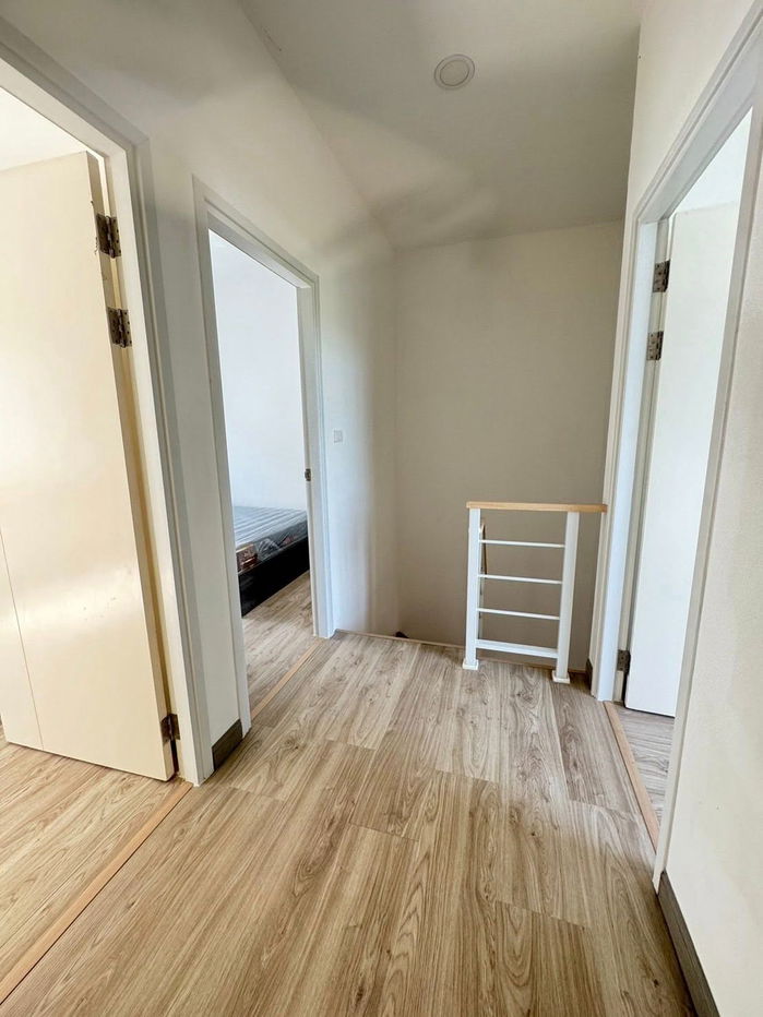 รูป ให้เช่าทาวน์โฮม หลังริม ม.เสนาวีว่า(เจซิตี้) ศรีราชา - รูปที่ 12/16