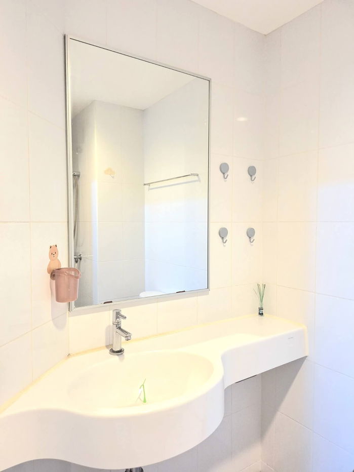 รูป ให้เช่า คอนโด ลุมพินี อ่อนนุช 46 ***ห้องสตูดิโอ ตึก D ชั้น 5**** ติดต่อเช่า ทักไลน์นะคะ paiizpl99 หรือโทร 099-398-2582 - รูปที่ 32/37