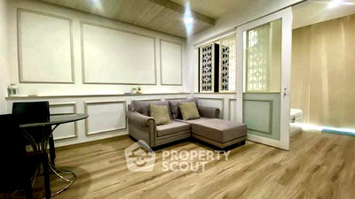 Condos for rent BTS On Nut : Studio Condo at Sky Walk Residences near BTS Phra Khanong (ID 2572630)