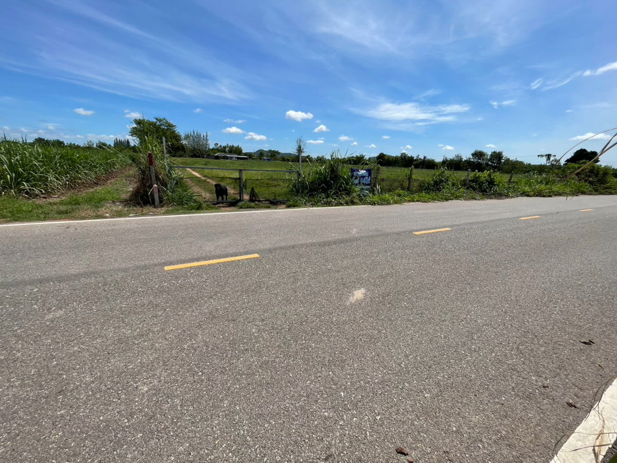 picture Premium Land for Sale – 13+ Rai in Hin Kong, Mueang Ratchaburi - 6/16