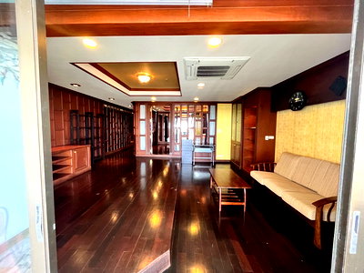 คอนโดให้เช่า : RS5230 ให้เช่าคอนโด State Tower Silom ใกล้ BTS สะพานตากสิน 