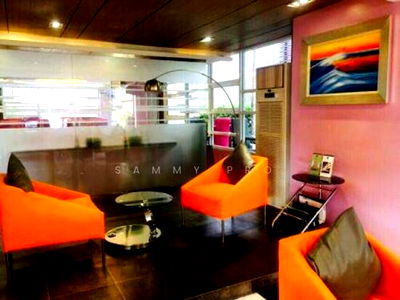 Apartment building for sale Bangkok University : Hotel for sale Klassique Sukhumvit (with hotel license)