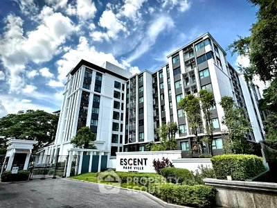 Condos for sale 700 Year Sports Arena Chiang Mai : 1-BR Condo at Escent Park Ville Chiangmai in Fa Ham (ID 2693647)