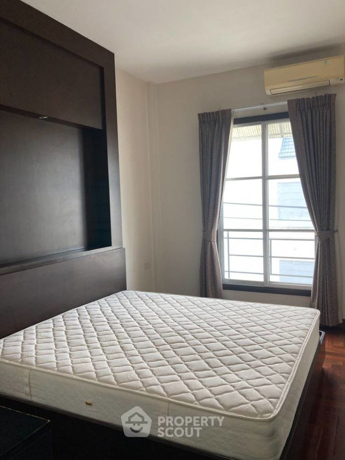 รูป ทาวน์เฮาท์ 3-ห้องนอน ใกล้ ARL หัวหมาก (ID 1954419) - รูปที่ 2/4