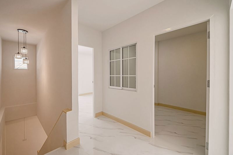 รูป 🏡 บ้านรีโนเวทใหม่ หมู่บ้านบัวทอง 4 หาแบบนี้ไม่ได้อีกแล้ว 3 ห้องนอน + เทอเรส เพียง 1.59 ล้านบาท - รูปที่ 10/17