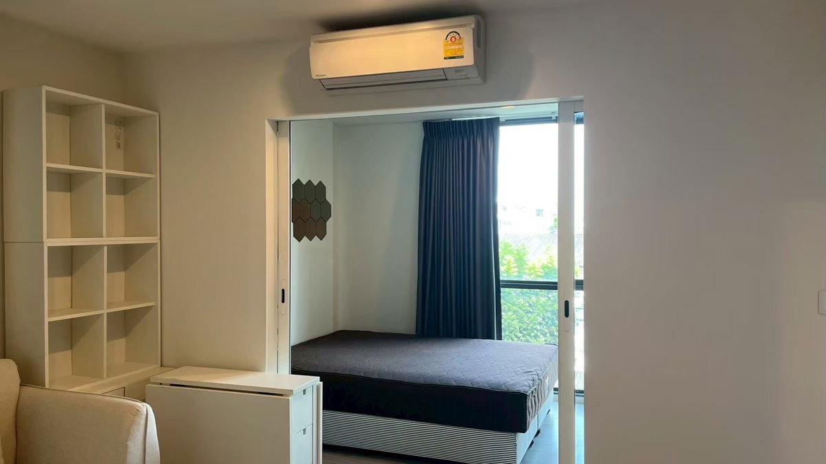 รูป ขายด่วน!! แชมเบอร์ ชาน ลาดพร้าว-วังหิน ห้องสวยพร้อมอยู่ เฟอร์นิเจอร์ครบ - รูปที่ 2/27