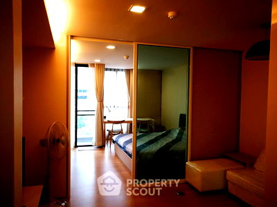 Condos for sale : 1-BR Condo at LIV @ 49 near BTS Thong Lor (ID 824568)