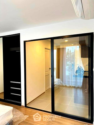 Condos for rent The Jas Wang Hin  : 1-BR Condo at Cybiq Ratchada 32 in Chan Kasem (ID 1886007)