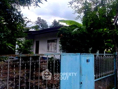 Land for sale ม.เทคโนโลยีราชมงคลพระนคร : 2,204 m² Land for Sale close to Bang Lamphu (ID 2653021)