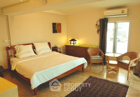2-BR Townhouse close to Hua Hin Night Market (ID 2693413)