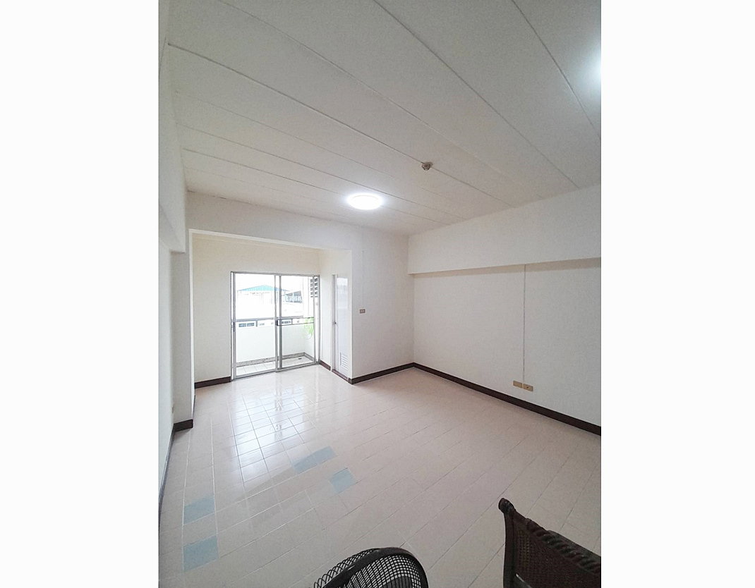 Call : 098-831-8539 ขายคอนโด สินธานี เรสซิเด้นท์ ทาวเวอร์ ห้องขนาด 29.36 ตารางเมตร ชั้น6 สภาพดี พร้อมเข้าอยู่ ใกล้รถไฟฟ้าสีชมพู รามอินทรา กม.9