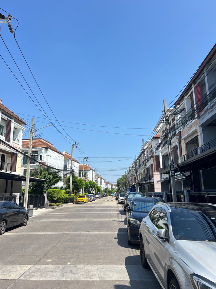 รูป [ให้เช่า] ทาวน์โฮม 3 ชั้น บ้านเปล่า หลังมุม📍ทำเลเลียบด่วนรามอินทรา | ใกล้ รร.นานาชาติสิงคโปร์ (SISB) Central Eastville 🚇BTS ลาดพร้าว 71 - รูปที่ 17/17